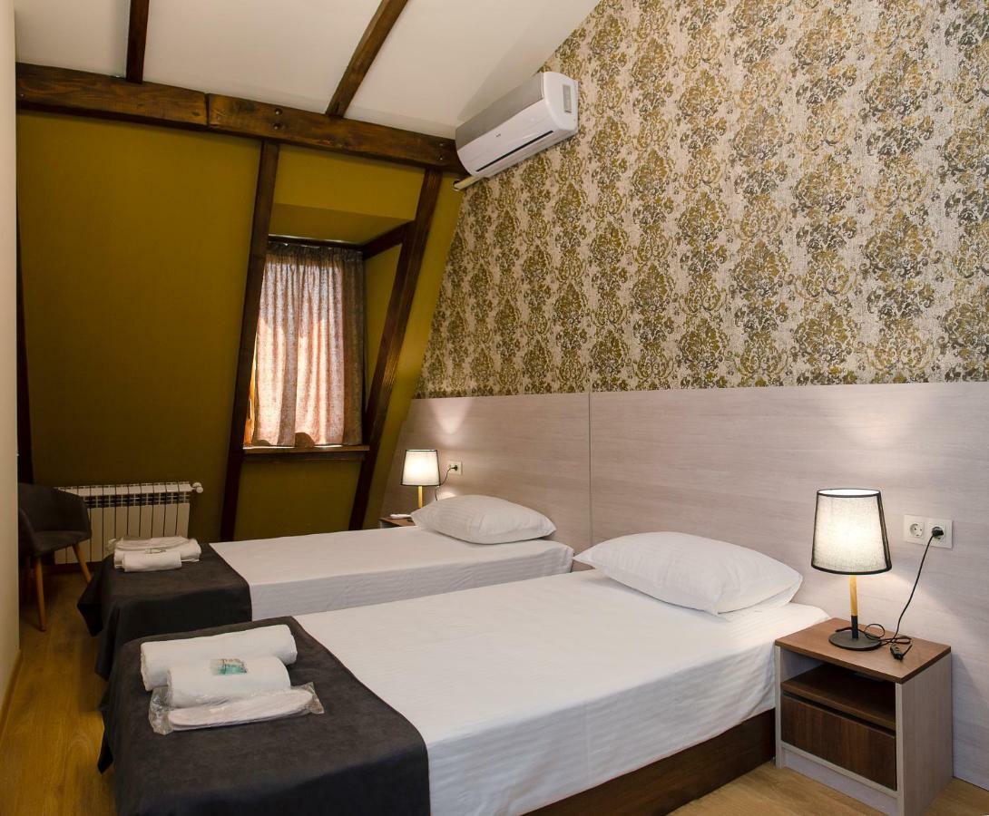 Home@97 On Aghmashenebeli Avenue Tiflis Dış mekan fotoğraf
