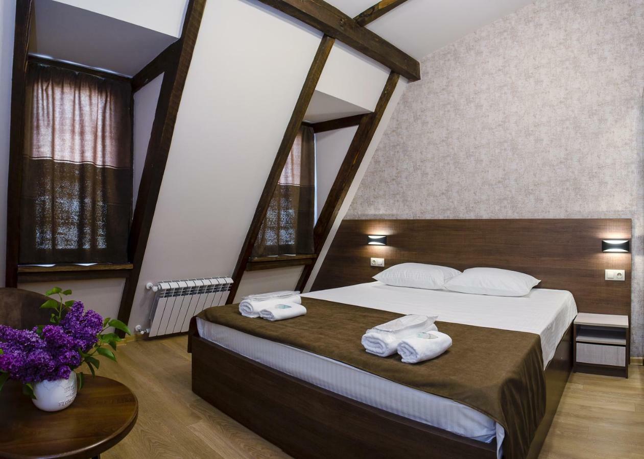 Home@97 On Aghmashenebeli Avenue Tiflis Dış mekan fotoğraf